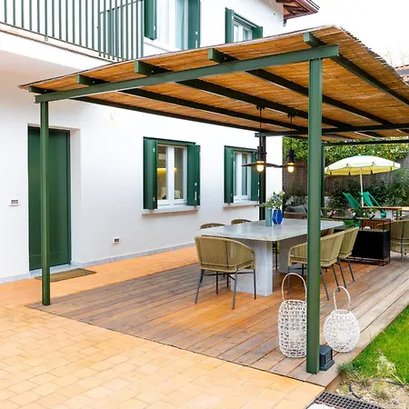Vakantiehuis Lunavi Forte dei Marmi